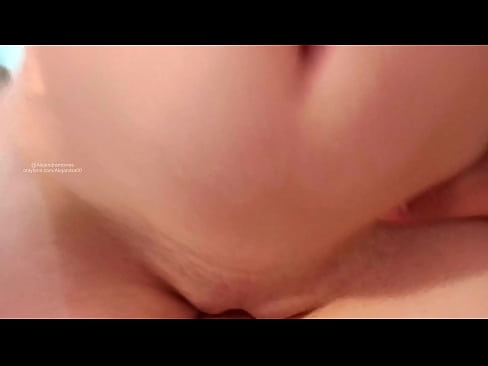 ❤️ 睡在我姐姐的房間裡,這就是我醒來的方式 ️ 蕩婦 在我們 ❌️