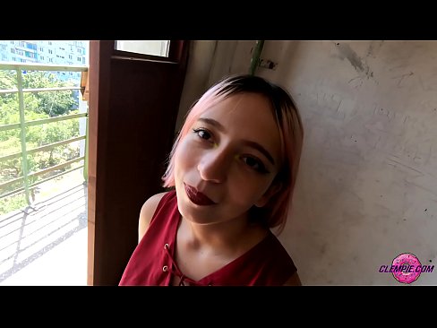 ❤️ 學生性感在內陸吸了一個陌生人 - 射在他臉上 ️ 蕩婦 在我們 ❌️